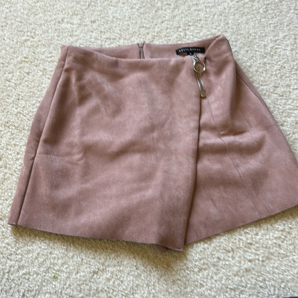 Haute Monde Faux suede skort